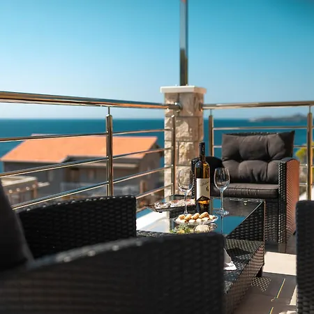 Fancy Dream - Comfort One Bedroom With Balcony And Sea View 1
